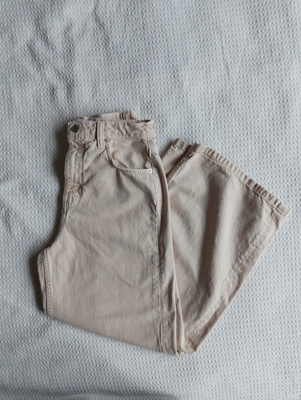 Zara Wide Leg Light Beige Jeans